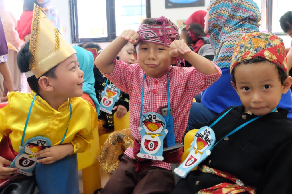 Si Abib Pake Baju&nbsp;Cele..